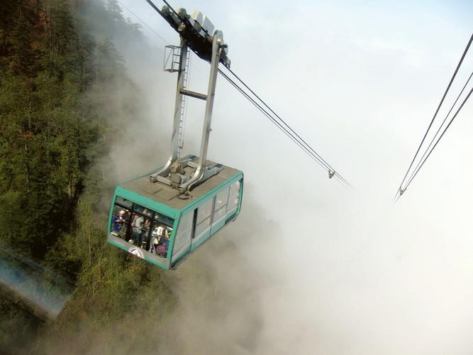 峨眉山索道_峨眉山索道可以直接到金顶吗