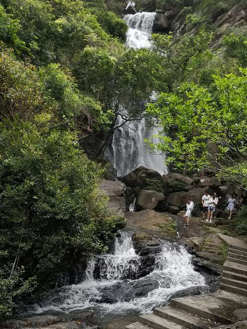 马峦山郊野公园瀑布在哪个门_马峦山瀑布是哪个门